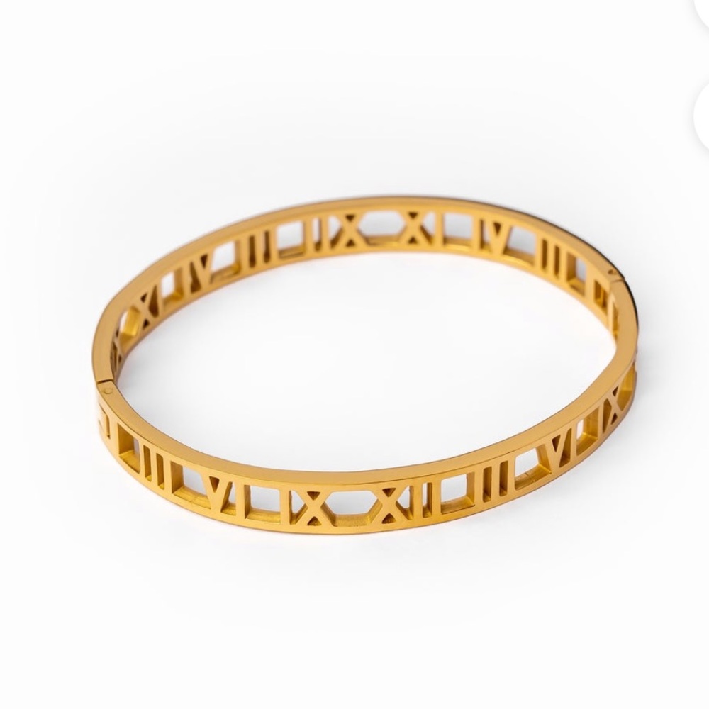 HOLLOW NUMERALS BRACELET - GOLD